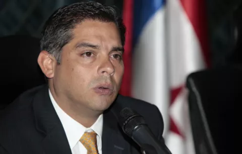 "Beby" Valderrama confirma que su suegra estaba en su planilla