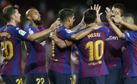  Messi despierta al campeón y golea al Alavés