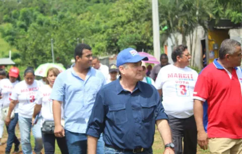 Navarro califica el gobierno de Varela como incapaz e ineficiente