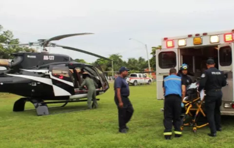 Unos 25 policías heridos en accidente hacia área minera de Coclé 