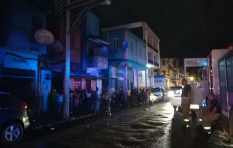 Una familia damnificada por incendio en la calle 9 Colón