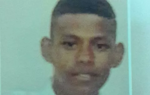 Estudiante colonense de 15 años  lleva casi un mes desaparecido
