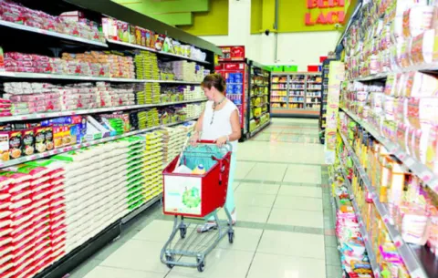 Consumidores pagarían más dinero por menos cantidad de alimentos