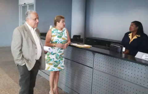 Equipo de Martinelli presenta querella penal contra canciller y pide indemnización