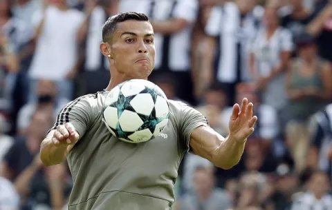 Cristiano Ronaldo se estrena mañana con la Juventus en la Liga italiana 