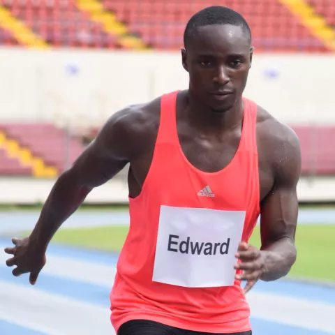 Edward se queda con la plata en Barranquilla