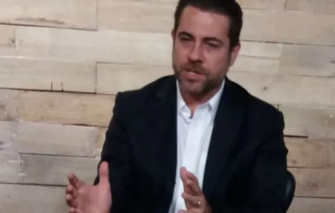 Etchelecu dice que le pregunten a otro candidato quién es el ungido de Varela