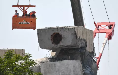 La comisión que investiga el derrumbe en Génova aconseja demoler el puente