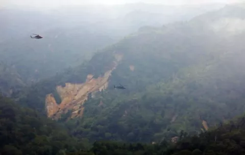 Dos muertos al estrellarse un helicóptero en Japón