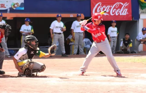 Panamá noquea a Honduras y se apunta para la super ronda
