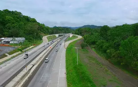 Habilitarán intercambiador de carriles en la Vía Centenario