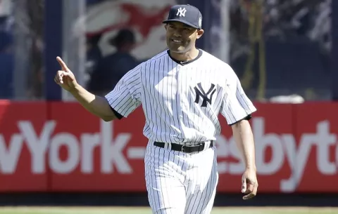 Mariano Rivera predica en español en las calles de Nueva York