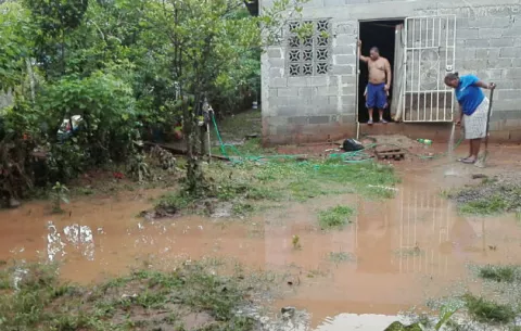 Más de 30 viviendas afectadas por las inundaciones en Panamá Oeste