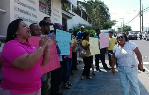 Trabajadores de las juntas comunales de Arraiján amenazan con un paro 