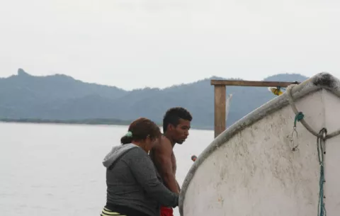 Rescatan con vida a tres pescadores en Otoque luego de 32 horas en el mar