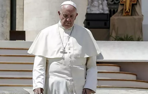 El papa se reunirá en Irlanda con víctimas de abusos por parte del clero