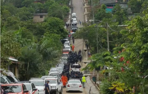Precaristas bloquean la autopista Arraiján - La Chorrera