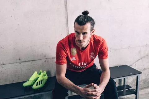 Camiseta del Real está hecha con plástico retirado de los océanos