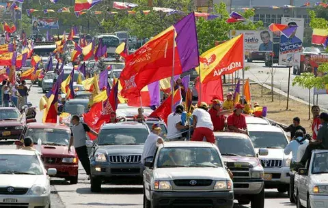 Desgaste del   Gobierno y  mala estrategia lo llevan  a  no poder reelegirse