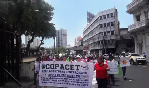 Dilatan discusión sobre venta de  cigarrillos