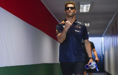 Piloto  Daniel Ricciardo  cambia a Red Bull por Renault