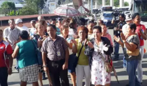 Residentes de Los Andes 1 se sienten burlados