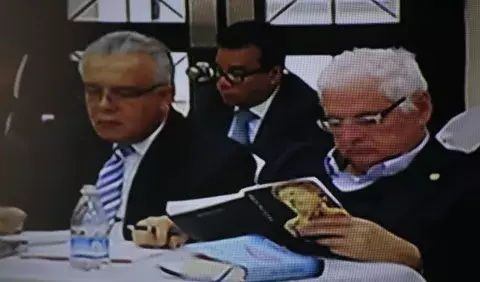 Evidencias contra Ricardo Martinelli han sido manipuladas, advirte su defensa