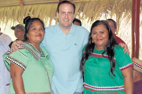Riccardo Francolini: Los ojos de la esperanza del pueblo