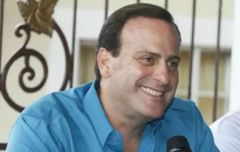 Riccardo Francolini reacciona a cuestionamiento por apoyo a Rómulo Roux