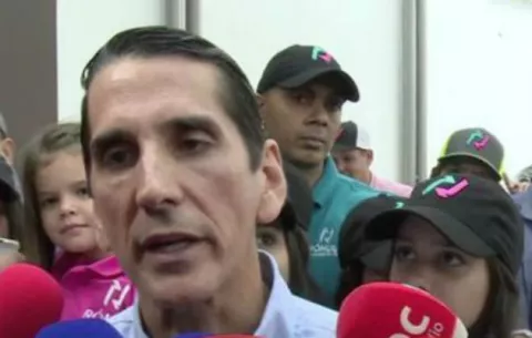 Rómulo Roux: Gobierno está usando el dinero para comprar arroz dañado