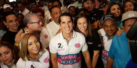 Roux se compromete a realizar un nuevo cambio por Panamá
