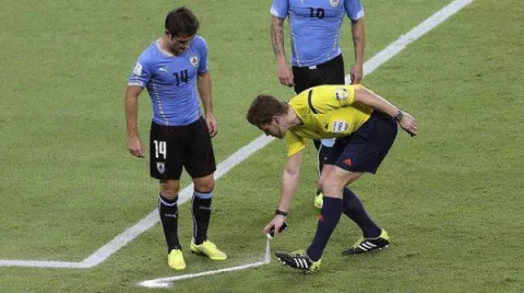 Fifa dejaría de usar el spray para tiros libres