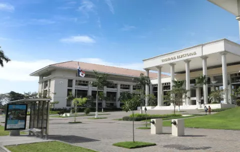 Tribunal Electoral recuerda a candidatos que renuncien cerrar cuenta de campaña