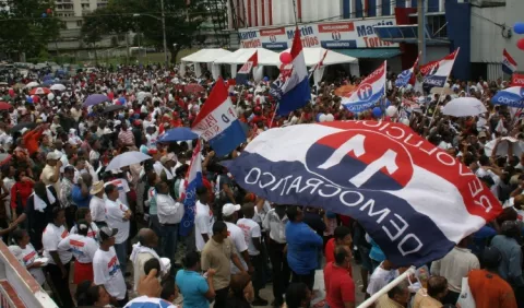 Presidenciables del PRD suben el tono