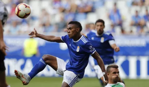 Édgar Yoel Bárcenas, en deuda con el cariño de Oviedo