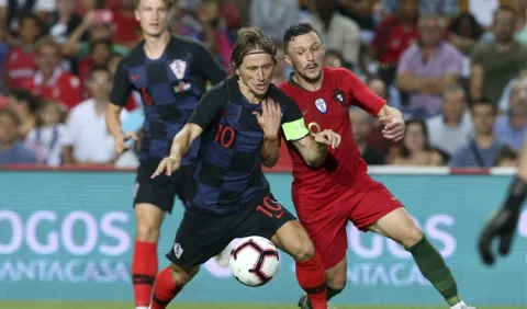 Nada de envidia: Cristiano felicitó a Luka Modric 