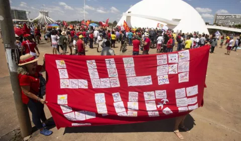 Ataque a Jair Bolsonaro y veto a Lula radicalizan las elecciones