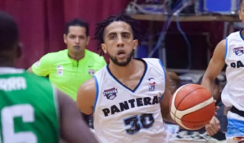 Panteras con buen inicio