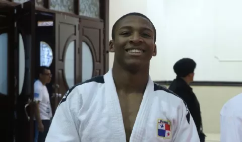 Harrison suma otro oro