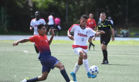 Panamá sigue fuerte en voleibol y fútbol