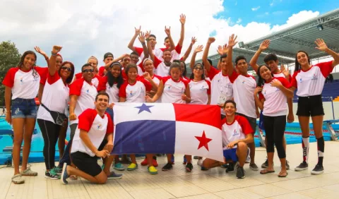 Natación pone a Panamá de líder en los Codicader