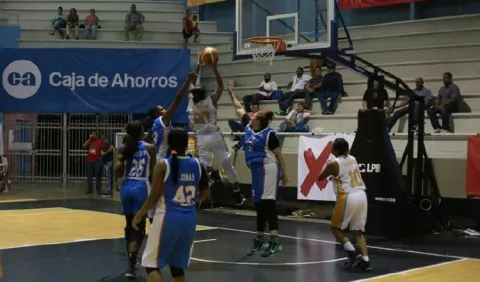 Se reactiva el baloncesto femenino