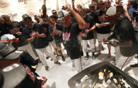 Johan Camargo y los Bravos ganan la División Este de la Liga Nacional