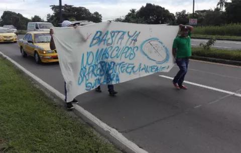 Taxistas de Chame rechazan el traslado de certificados de operaciones 