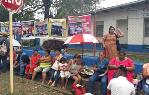 Centenares de precaristas protestaron en las afueras del Miviot en Chiriquí