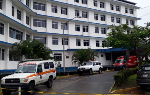Hombre que estaba decidido ahorcarse es salvado por la policía 