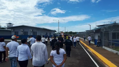 Llegan lo símbolos de la Jornada Mundial de la Juventud a la cárcel de varones en Chiriquí.