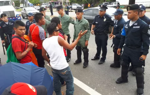 Detenidos durante las protestas en San Juan están a órdenes de las autoridades