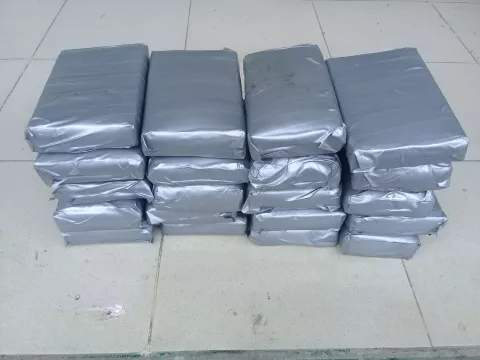 Investigan en Chiriquí a cinco policías por presuntos casos de drogas 
