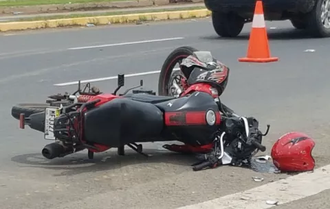 Motociclistas heridos tras colisión con una camioneta en Chitré